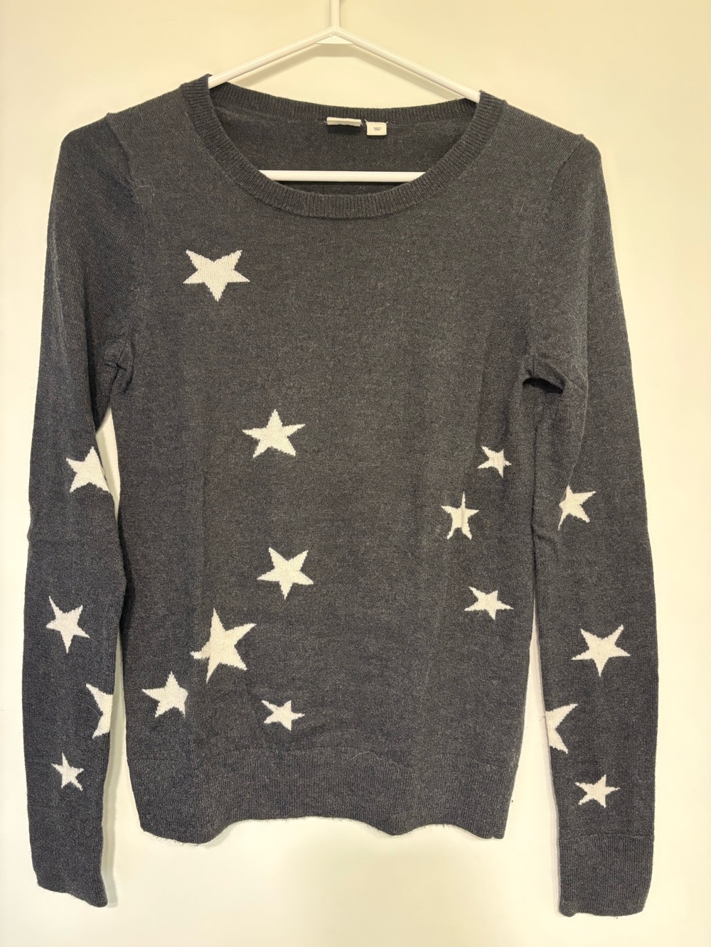 GAP women’s crew neck sweater